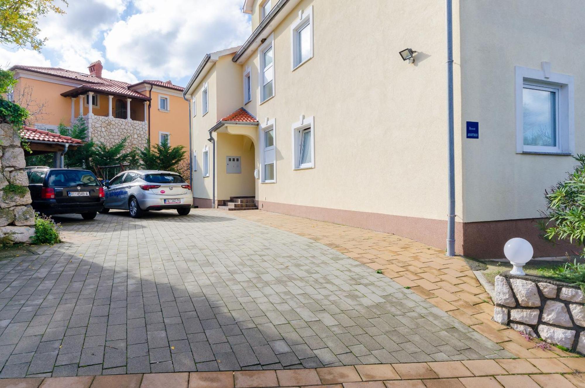 Apartments Alex Lopar Exterior foto